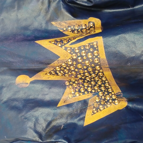 ✨3/$25✨Disney Decendants Youth Raincoat - L (10/12) - Picture 6 of 9